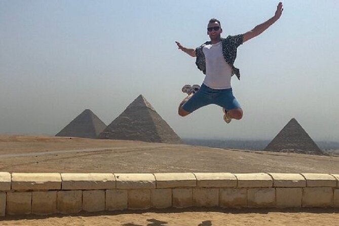 Vip Day Tour to Giza Pyramids, Sphinx, Gem Museum, and Lunch - One packed day from hotel lobby to museum halls