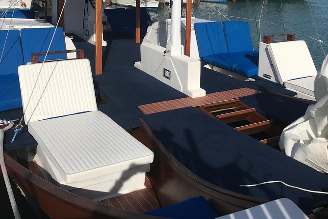 VIP Morning Delight Champagne Sailing and Snorkeling with Lunch - Who will enjoy this Aruba cruise most