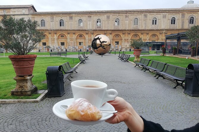 VIP Vatican Breakfast and Guided Tour with Sistine Chapel Access - Why the 8:20 start matters at the Vatican