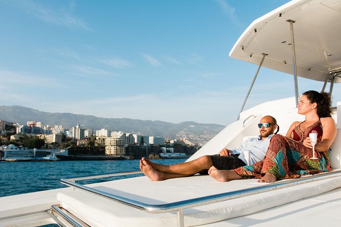 VipDolphins Luxury Whale Watching - Drinks, local snacks, and the easygoing service