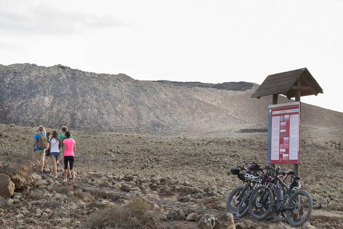 Volcanic Discovery PREMIUM eBike Tour: 35 km - Who should book this e-bike tour