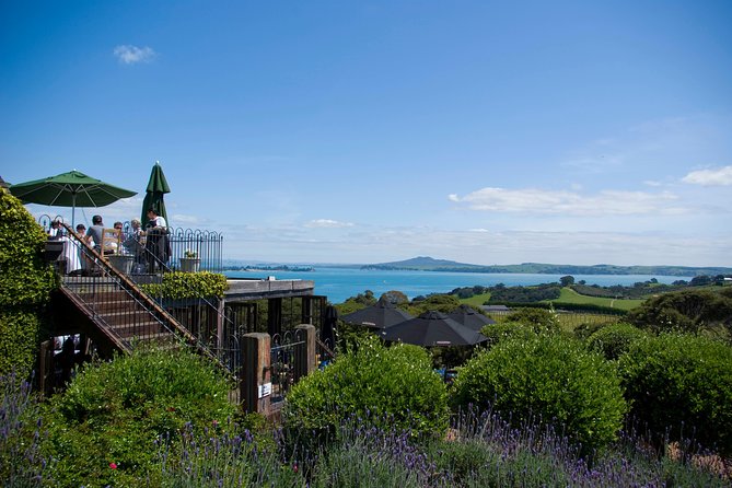 Waiheke island Wine Tours - PREMIUM wine tasting MAX 11 clients ! - Key points at a glance