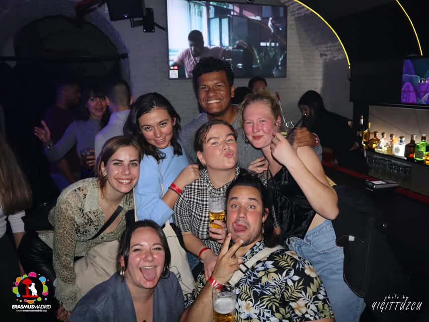 Wild Night Pub Crawl: Free Shots, Games & VIP Club Entry! - Dress code and what to bring