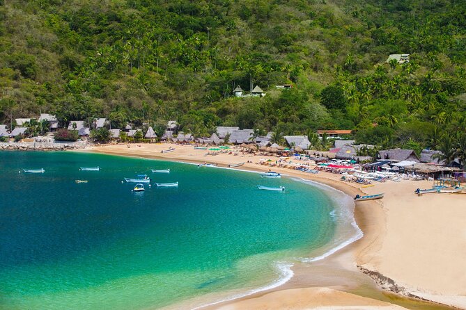Yelapa Waterfall, BBQ at Exclusive Majahuitas Beach & Open bar - Two coastal stops, two different kinds of Mexico
