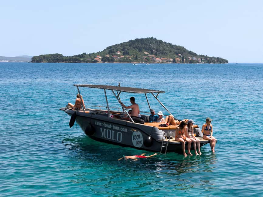 Zadar: 3 Islands Luxury Boat Tour with Aperol Spritz - A relaxed way to leave Zadar behind