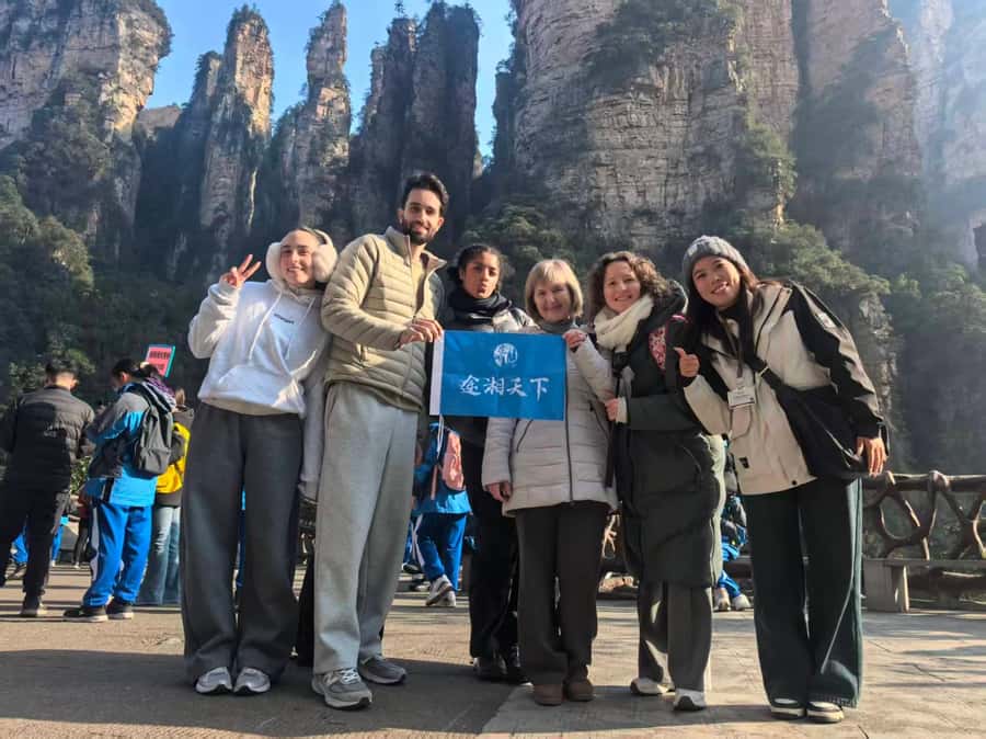 Zhangjiajie: VIP Zhangjiajie National Forest Park Day Tour - Jinbian Brook and the first look at the park
